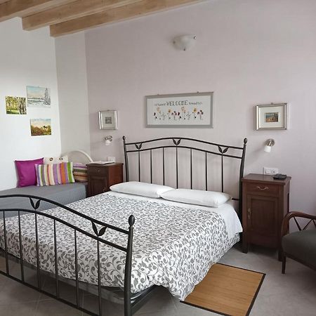 B&B La Casarella Soiano Del Lago Buitenkant foto